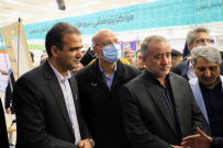بازدید استاندار خراسان جنوبی از غرفه دانشگاه جامع علمی کاربردی در نمایشگاه هفته پژوهش استان