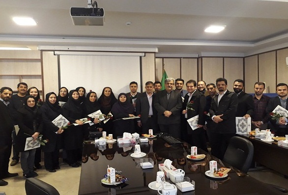 برگزاری نشست صمیمی پایان سال سرپرست دانشگاه جامع علمی کاربردی واحد استانی غرب تهران با کلیه همکاران