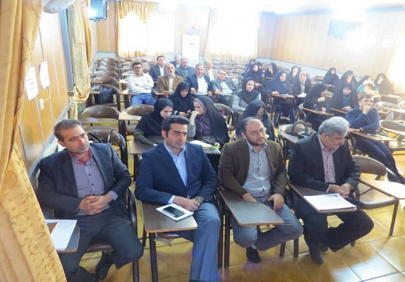 حضور ما در این همایش به خاطر ارائه تفکر دانشگاهی، معرفی رشته ها و تخصص های موجود در دانشگاه علمی کاربردی برای ادامه تحصیل دانش آموزان است