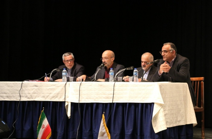 نشست رئیس دانشگاه جامع علمی کاربردی با رؤسای مراکز آموزش علمی کاربردی واحدهای استانی تهران غرب و شرق برگزار شد