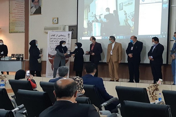 اولین رویدادشتاب کفش و صنایع وابسته در دانشگاه جامع علمی کاربردی استان تهران غرب برگزار شد