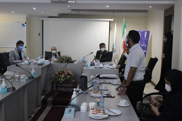 از برگزیدگان مسابقات گفتمان دانشجویی مرکز آموزش علمی کاربردی ابن سینا تجلیل شد