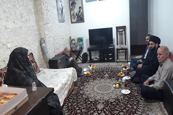دیدار مسئولین دانشگاه جامع علمی کاربردی با خانواده داشجوی شهید مدافع حرم