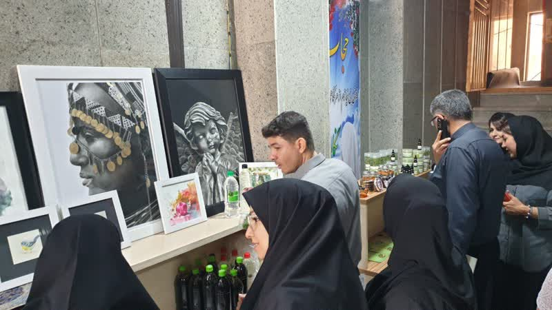 برگزاری بازارچه دانشجویی در مرکز آموزش علمی کاربردی شباهنگ شهریار